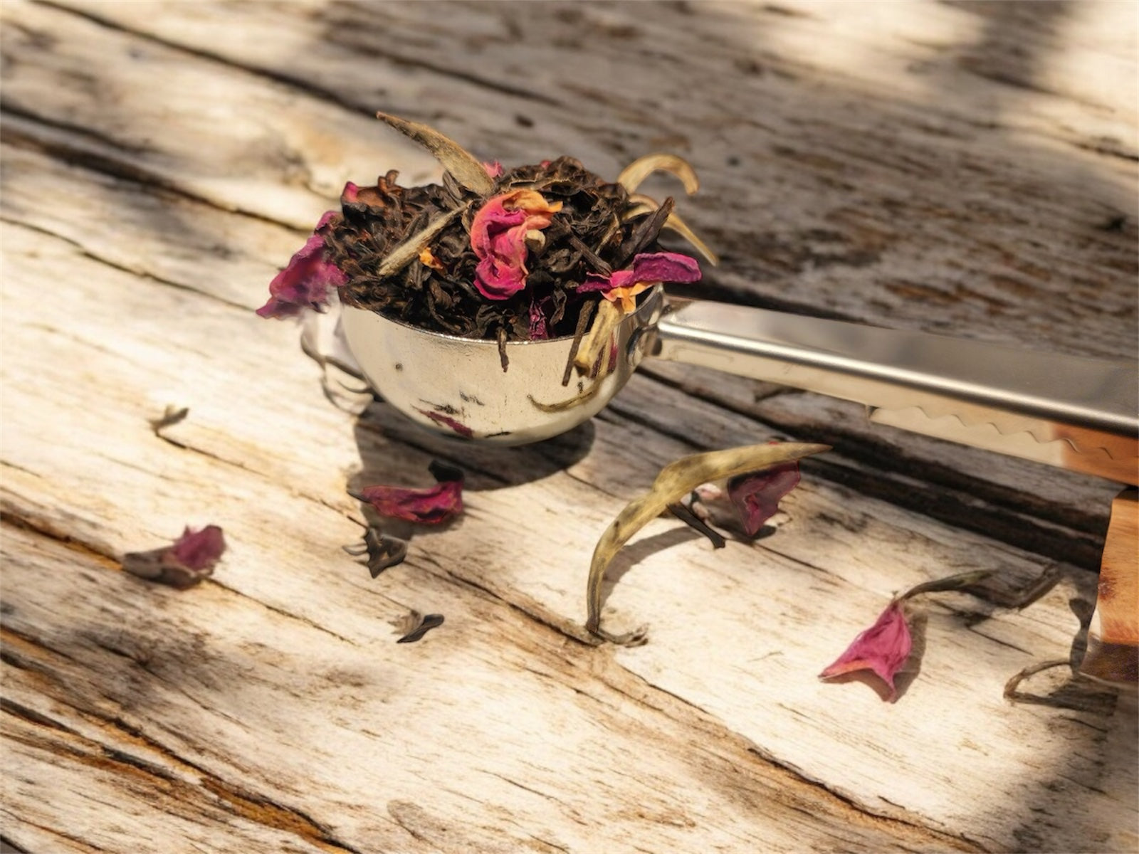 Soul Sip ad Co - Stainless Steel Herbal Tea Measuring Spoon with clip - image with loose leaf tea 